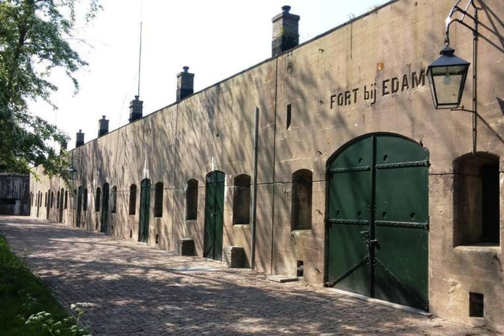 In The Old City Centre Of Edam, Unique Apartment. المظهر الخارجي الصورة
